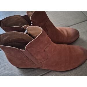 franco sarto boots 7 M Side Zip Ankle Bootie Brown Leather